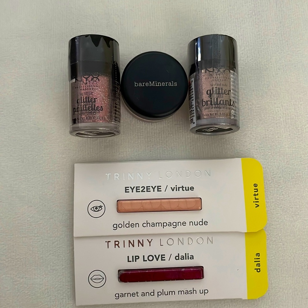 Makeup bundle